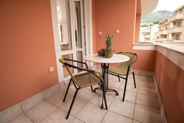 Comfort Tek Büyük veya İki Ayrı Yataklı Oda, Balkon