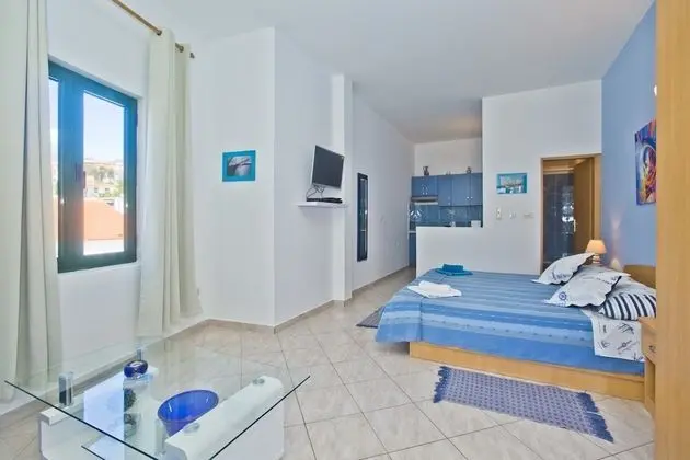 Club Stüdyo Süit (Adriatic Adventure)