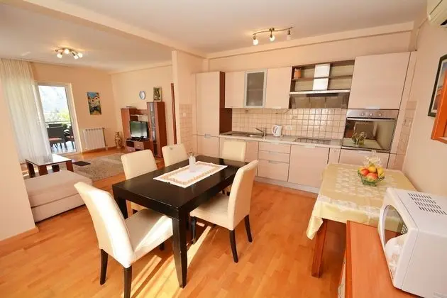 Standard Apart Daire, Deniz Manzaralı