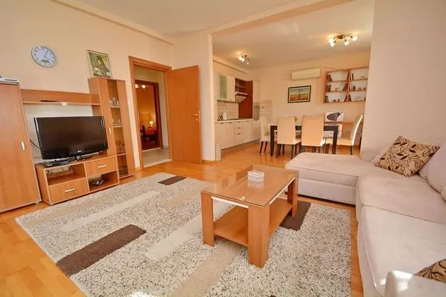 Standard Apart Daire, Deniz Manzaralı