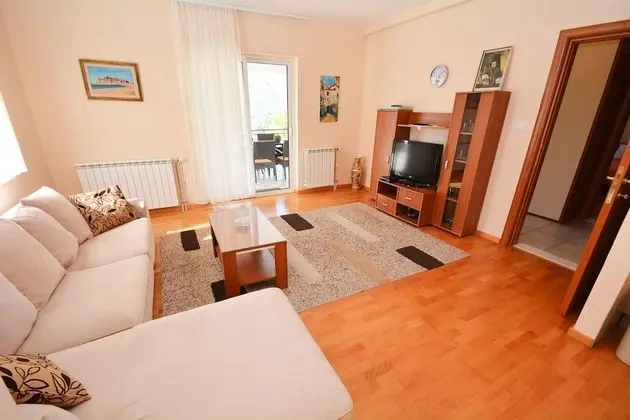 Standard Apart Daire, Deniz Manzaralı
