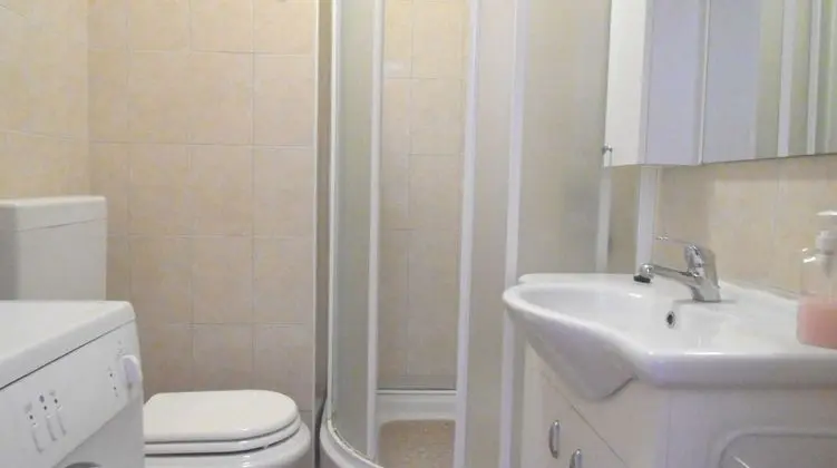 Basic Tek Büyük Yataklı Oda, 1 Yatak Odası