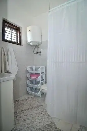 Üç Kişilik Oda
