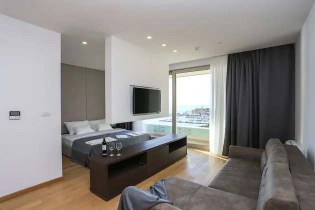 Stüdyo, Balkon (1)