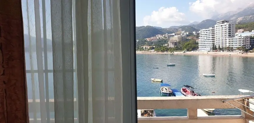 Stüdyo, Deniz Manzaralı
