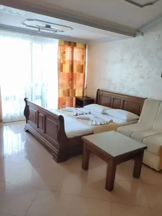 Stüdyo, Deniz Manzaralı