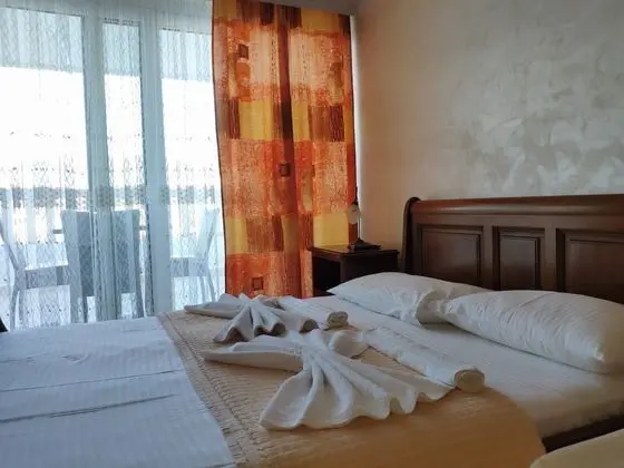 Stüdyo, Deniz Manzaralı