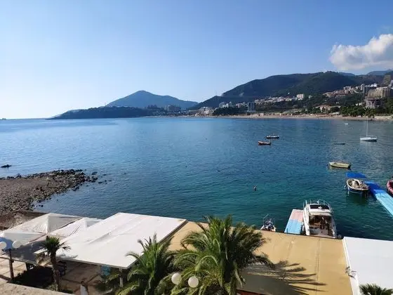 Stüdyo, Deniz Manzaralı