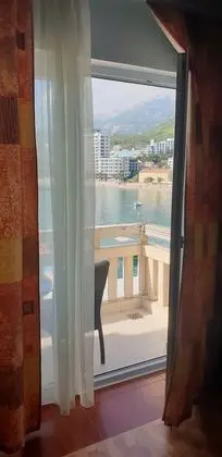 Stüdyo, Deniz Manzaralı