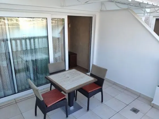 Stüdyo, Deniz Manzaralı