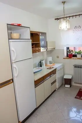 Villa (Marija)