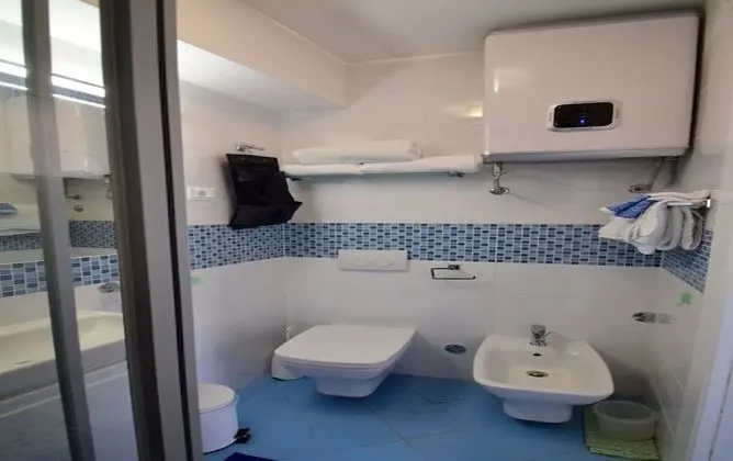 Apart Daire (Two Bedroom Apartment with Partial Se)