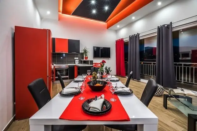 Apart Daire, 2 Yatak Odası, Balkon, Deniz Manzaralı