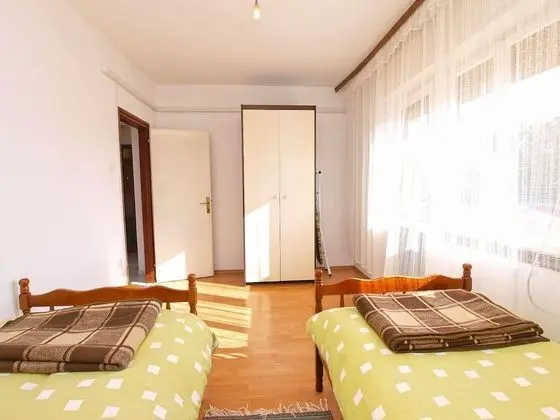 Apart Daire, 2 Yatak Odası (79/130)