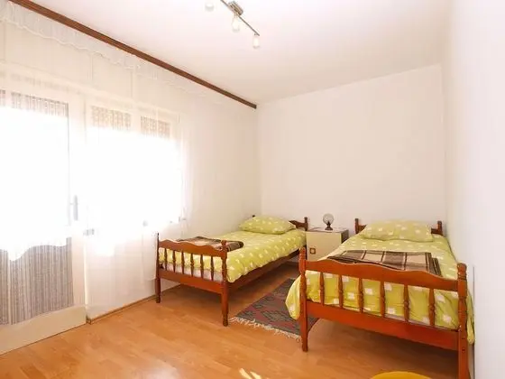 Apart Daire, 2 Yatak Odası (79/130)