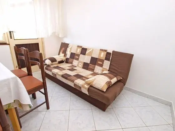 Apart Daire, 2 Yatak Odası (79/130)