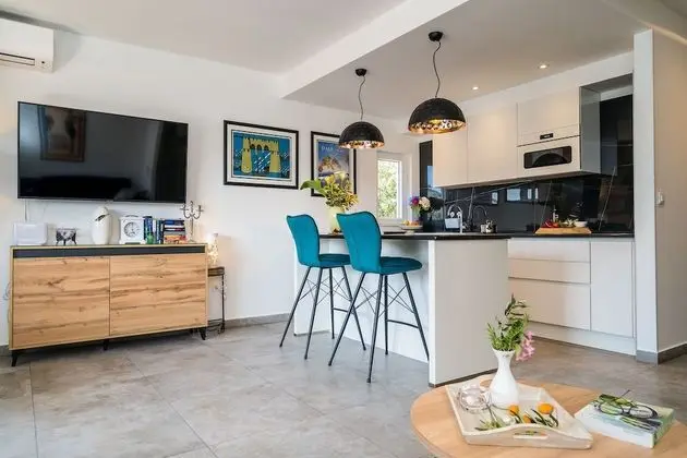 Apart Daire (Superior 1 Bedroom Apt with Balcony)