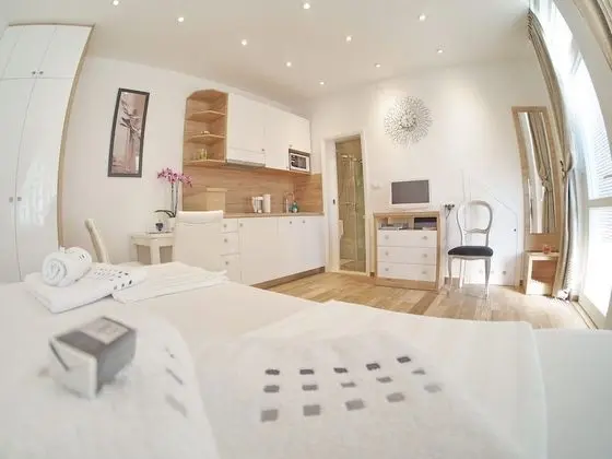 Stüdyo (Studio with Terrace and Sea View no.2)