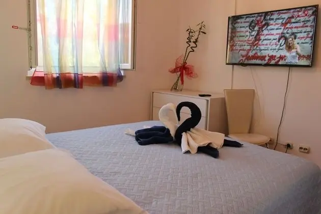 Apart Daire (Three-Bedroom Apartment with Terrace)