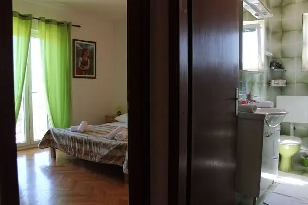 Apart Daire (Three-Bedroom Apartment with Terrace)