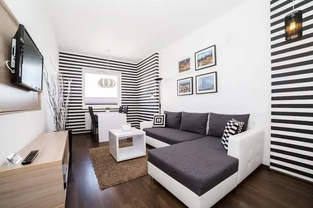Deluxe Apart Daire (Bandurskiego 96-95 street)