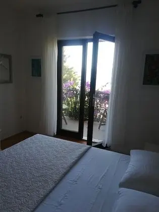 Apart Daire (Three Bedroom Apartment with Balcony)