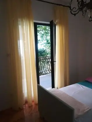 Apart Daire (Three Bedroom Apartment with Balcony)