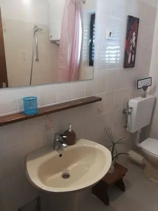 Apart Daire (Three Bedroom Apartment with Balcony)