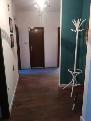 Apart Daire (Three Bedroom Apartment with Balcony)