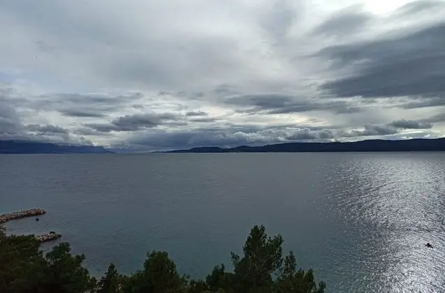 Apart Daire (Three Bedroom Apartment with Balcony)