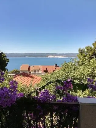 Apart Daire (Three Bedroom Apartment with Balcony)