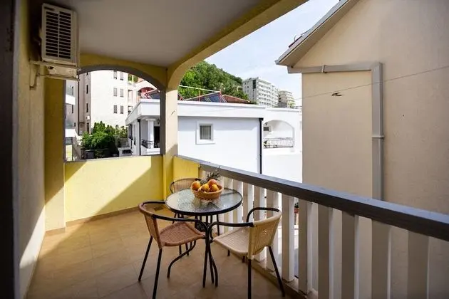 Standard Stüdyo, Kısmi Deniz Manzaralı