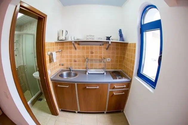 Standard Stüdyo, Kısmi Deniz Manzaralı