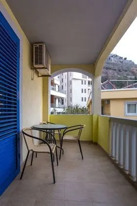 Standard Stüdyo, Kısmi Deniz Manzaralı