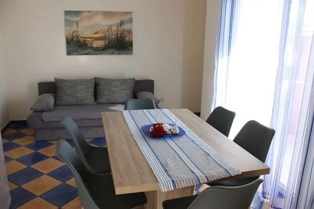 Apart Daire, 2 Yatak Odası, Balkon, Deniz Manzaralı