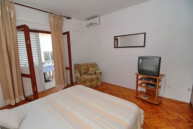 Apartment for 2 people "Lucija"