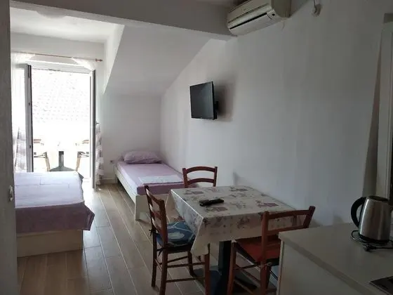 Apartment for 3 people "Luka"