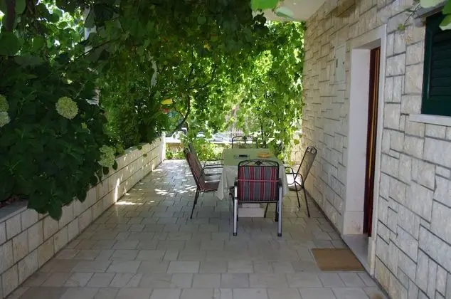 Apartment for 4 people "Tanja"