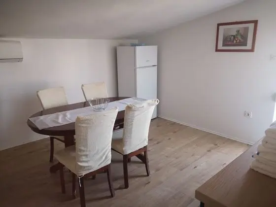 Family Apart Daire, 2 Yatak Odası, Balkon, Bahçe Manzaralı