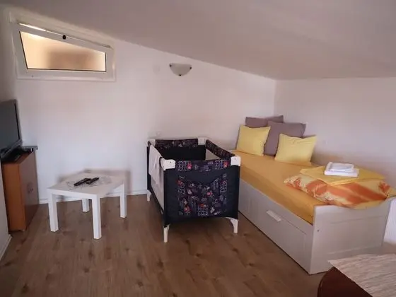 Family Apart Daire, 2 Yatak Odası, Balkon, Bahçe Manzaralı