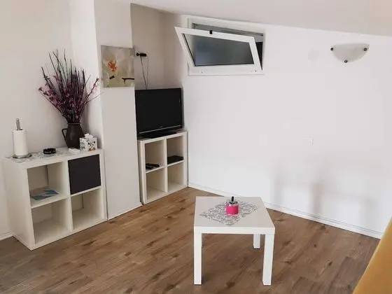 Family Apart Daire, 2 Yatak Odası, Balkon, Bahçe Manzaralı