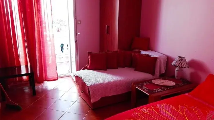 Stüdyo, 1 Büyük (Queen) Boy Yatak ve Çekyat (4)
