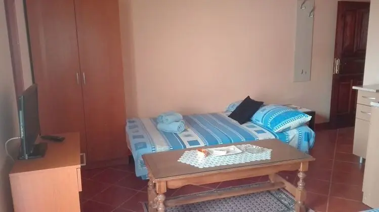 Stüdyo, Deniz Manzaralı (2,3)