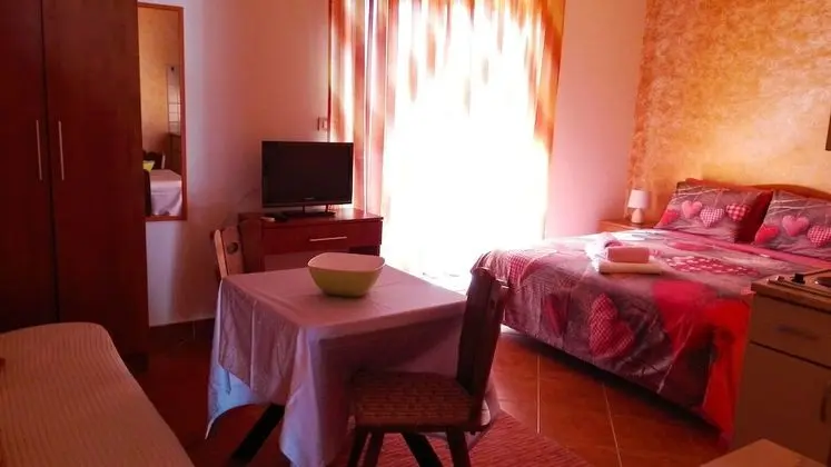 Stüdyo, Deniz Manzaralı (2,3)