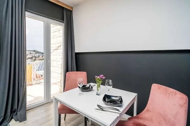 Stüdyo (Superior Studio with Balcony BR1)