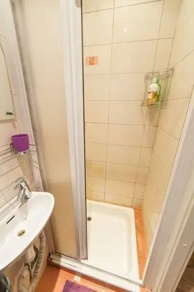 Apart Daire, 2 Yatak Odası, Zemin Kat (Incl. 1000 rub cleaning fee )