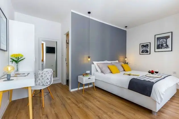 Deluxe Apart Daire, 1 Büyük (Queen) Boy Yatak ve Çekyat, Sigara İçilmez, Küçük Mutfak