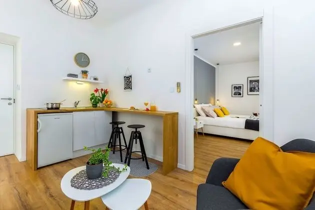 Deluxe Apart Daire, 1 Büyük (Queen) Boy Yatak ve Çekyat, Sigara İçilmez, Küçük Mutfak