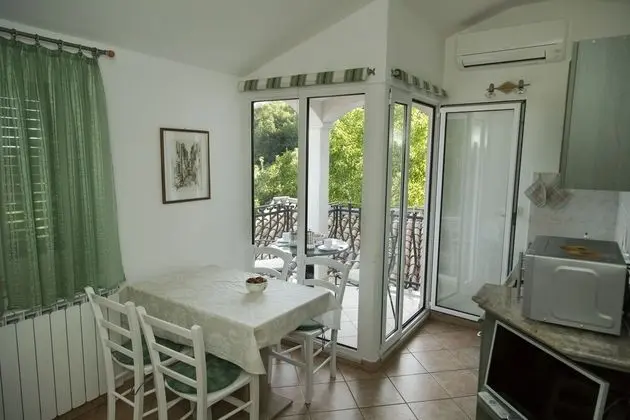 Basic Apart Daire, Balkon (1st Floor Piccolo)