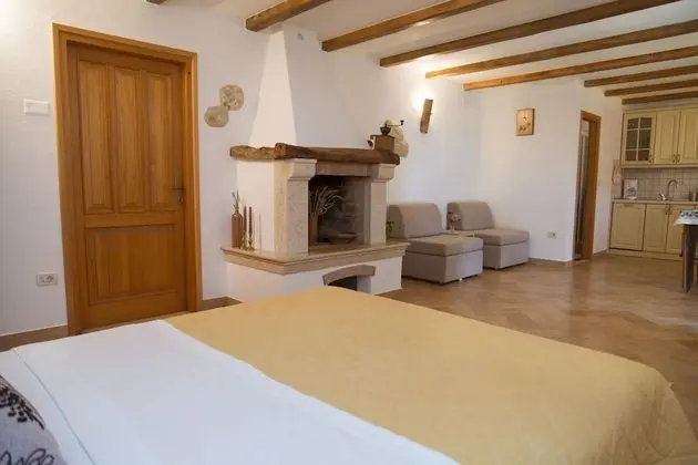 Romantic Stüdyo, Teras, Bahçe Manzaralı (Ground Floor Maxi)